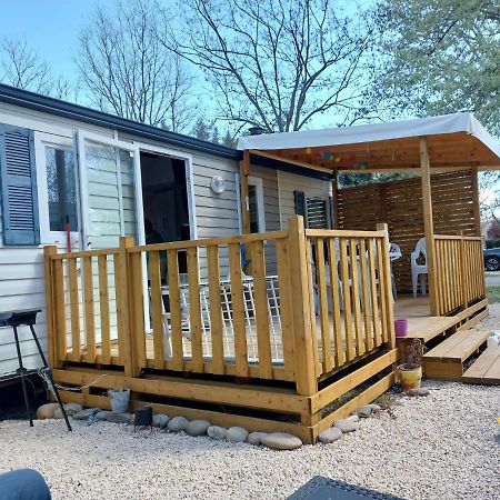 Mobil Home Tout Confort 6 Personnes Climatise Au Pied Du Luberon La Roque-d'Antheron Exterior photo